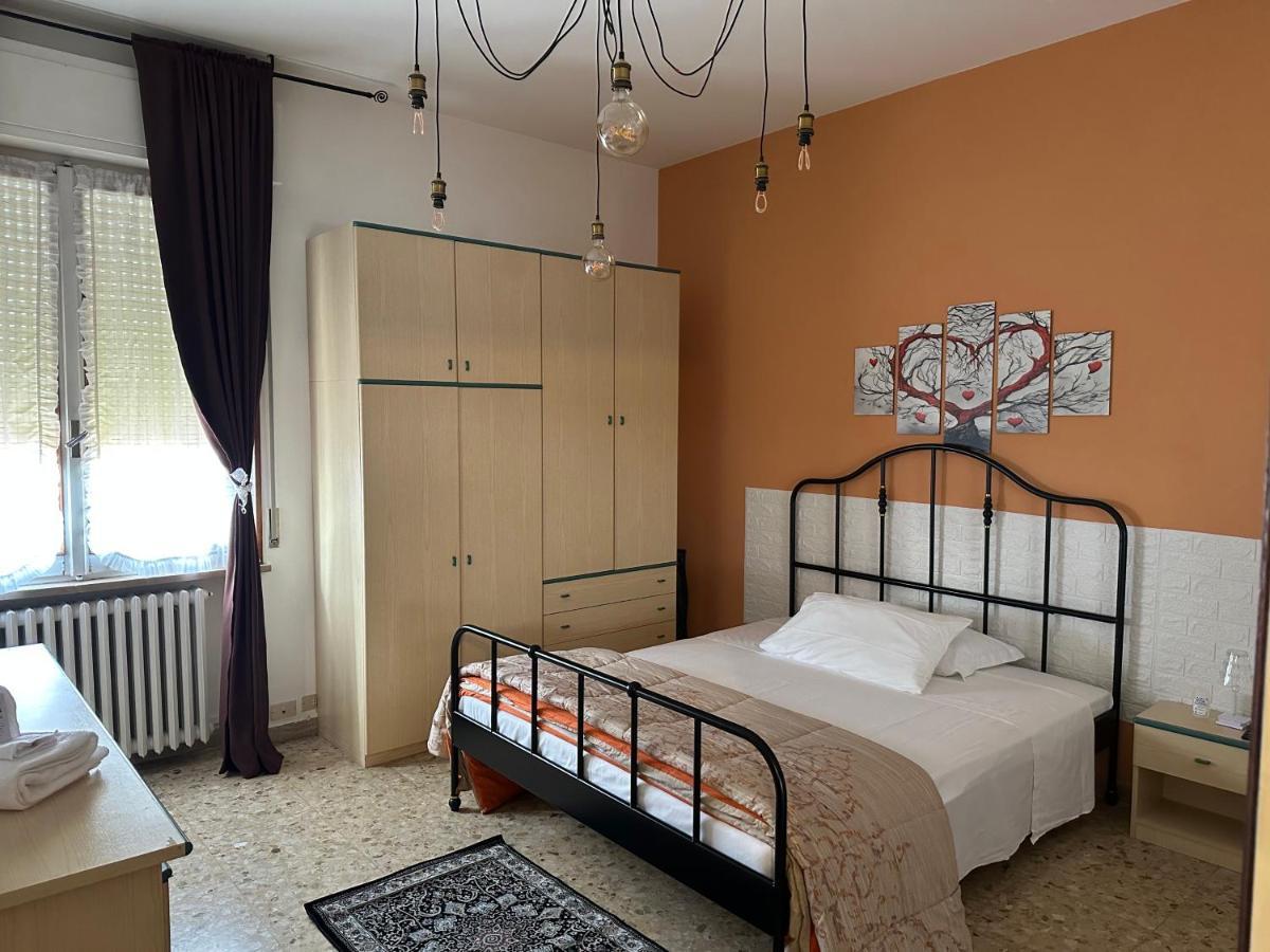 Apartament La Casa Di Jennifer Parma Zewnętrze zdjęcie